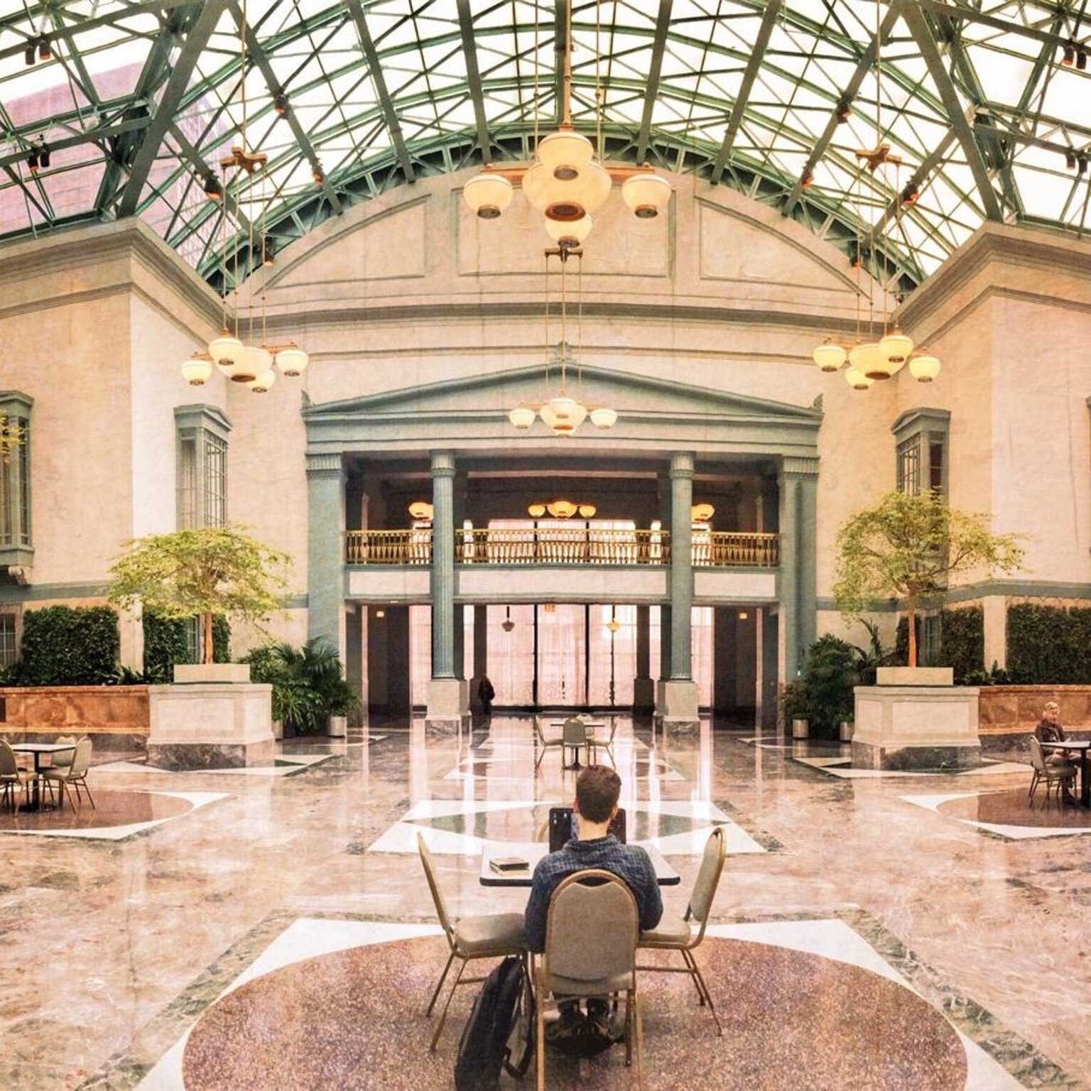 Eric Klinenberg with Jeanne Gang | Palaces for the People