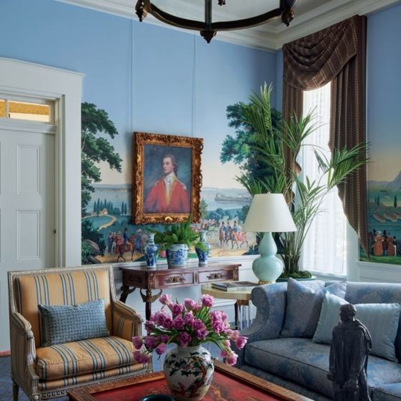 First Lady MK Pritzker and Interior Designer Michael S. Smith on design and the history of the Illinois Governor's Mansion