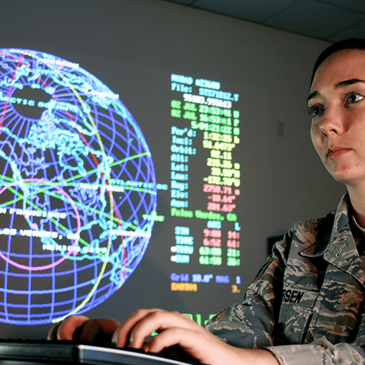 David E. Sanger: War in the Cyber Age