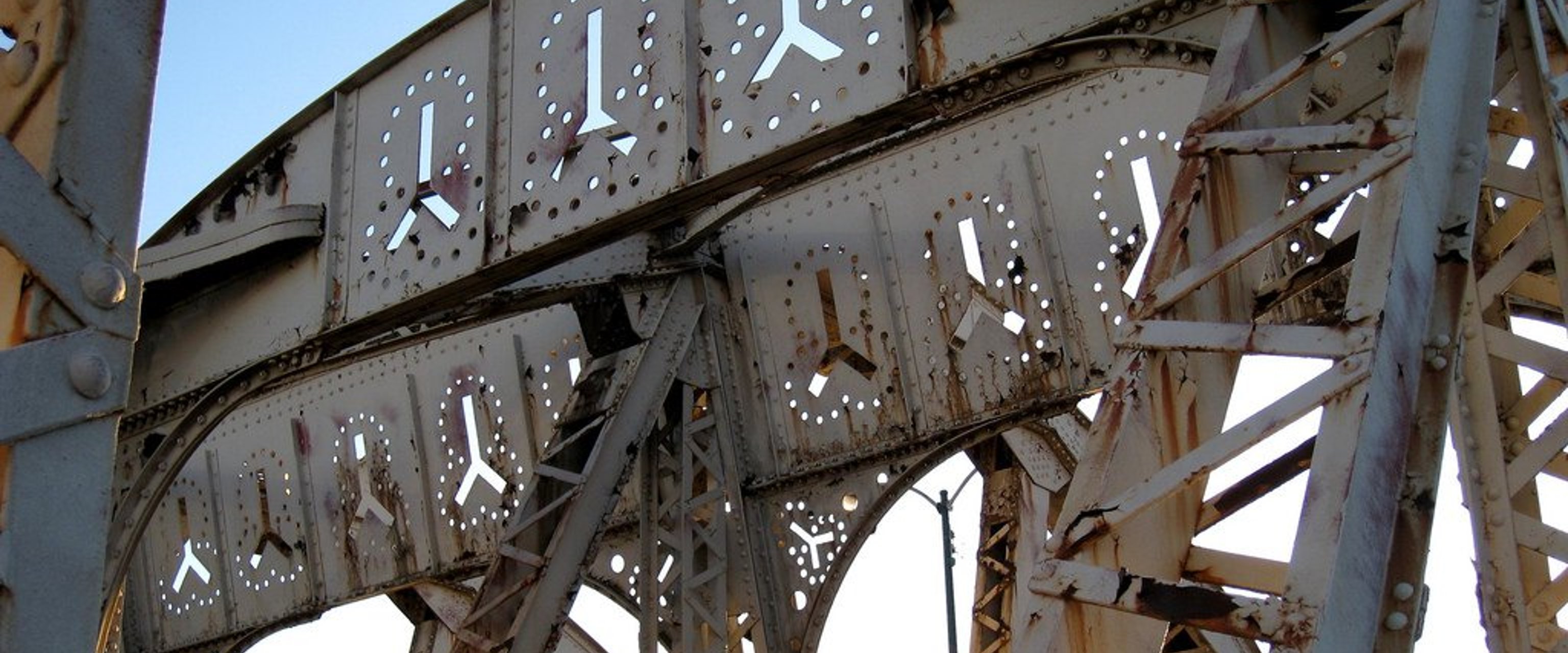 Why is "Y" everywhere in Chicago?