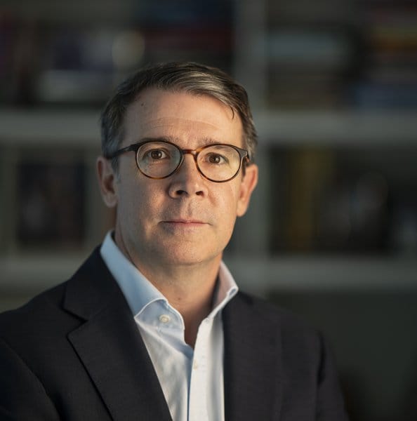 Christian Davenport on the Rocket Dreams of Musk and Bezos