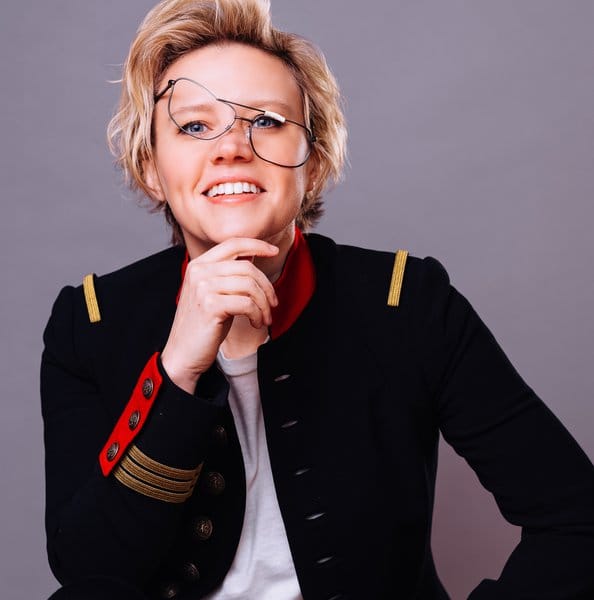 Kate McKinnon: Etiquette for Young Ladies of Mad Science